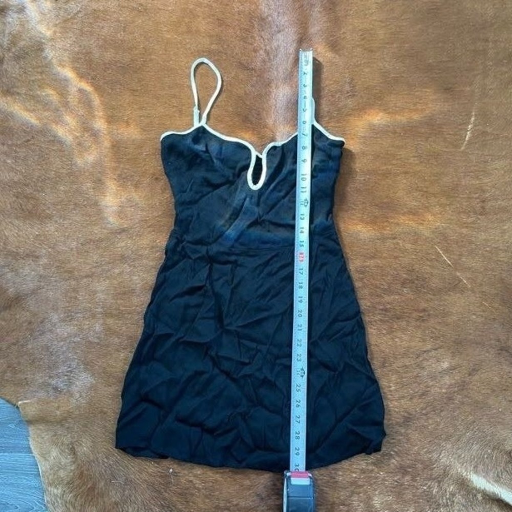 Reformation Black & White Contrast Mini Dress - Size 4 - Picture 5 of 8